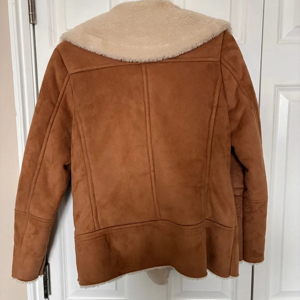 New Look Women's Brown Teddy Jacket with Cream Lining - Picture 2 of 6